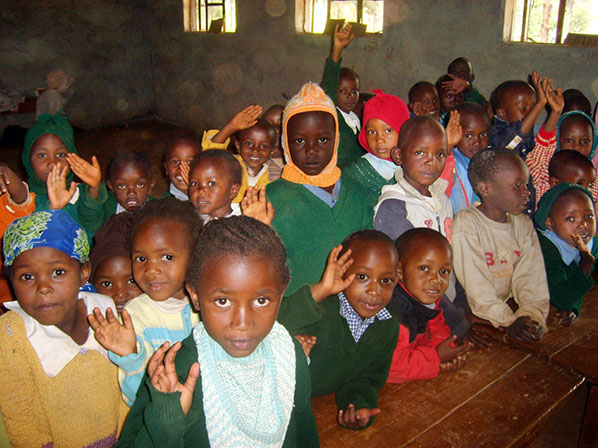 4e Neugierige Kinderaugen